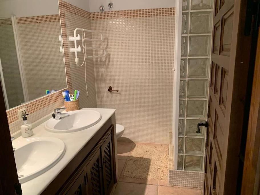 1Ra Linea Playa Zahara Atlanterra Piscina Parking Daire Zahara de los Atunes Dış mekan fotoğraf